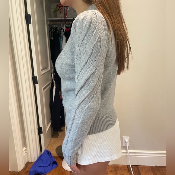 Cece grey cable knit sweater - Picture 5 of 6
